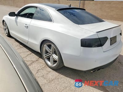 Drugie zdjęcie samochodu z przodu: 2011 AUDI S5 PREMIUM PLUS VIN:WAUCVAFR4BA014374 - miniatura