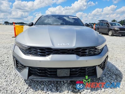 Piąte zdjęcie samochodu w środku: 2025 KIA K5 GT VIN:KNAG44J82S5306215 - miniatura