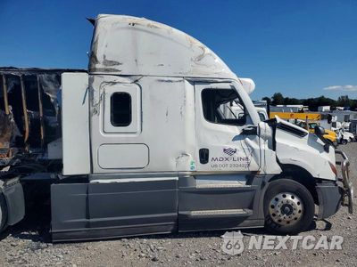 Zdjęcie 14 z 14 samochodu: 2026 FREIGHTLINER CASCADIA 126 SEMI TRUCK VIN:3AKJHHDR1TSWR0653 - miniatura