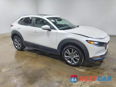 Czwarte zdjęcie samochodu z boku: 2025 MAZDA CX-30 PREFERRED VIN:3MVDMBCM5SM821593 - miniatura