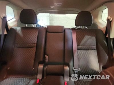 Zdjęcie 10 z 13 samochodu: 2019 NISSAN ROGUE SV VIN:KNMAT2MVXKP538597 - miniatura