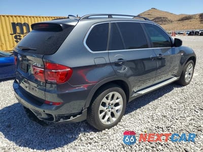 Trzecie zdjęcie samochodu z tyłu: 2013 BMW X5 XDRIVE35I VIN:5UXZV4C57D0B22403 - miniatura