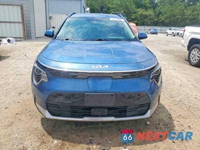 Piąte zdjęcie samochodu w środku: 2023 KIA NIRO WIND VIN:KNDCR3L18P5046231 - miniatura
