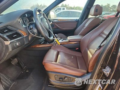 Zdjęcie 7 z 12 samochodu: 2011 BMW X5 XDRIVE50I VIN:5UXZV8C51BL417898 - miniatura