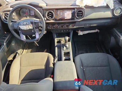 Zdjęcie 8 z 12 samochodu: 2019 TOYOTA TACOMA TRD SPORT VIN:3TMCZ5AN1KM235372 - miniatura