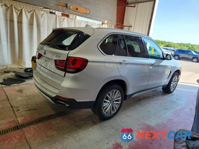 Trzecie zdjęcie samochodu z tyłu: 2016 BMW X5 XDR40E VIN:5UXKT0C57G0F74887 - miniatura