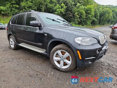 Czwarte zdjęcie samochodu z boku: 2012 BMW X5 XDRIVE50I VIN:5UXZV8C57CL425490 - miniatura