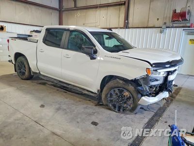 Czwarte zdjęcie samochodu z boku: 2022 CHEVROLET SILVERADO K1500 RST VIN:3GCUDEET1NG588144 - miniatura