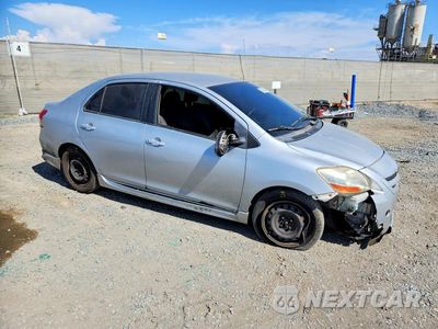 Czwarte zdjęcie samochodu z boku: 2007 TOYOTA YARIS S VIN:JTDBT923471046141 - miniatura