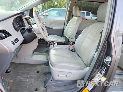 Zdjęcie 7 z 13 samochodu: 2013 TOYOTA SIENNA XLE 7-PASSENGER VIN:5TDDK3DC7DS065299 - miniatura