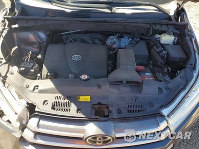 Zdjęcie 12 z 14 samochodu: 2017 TOYOTA HIGHLANDER LE VIN:5TDZZRFH5HS230804 - miniatura