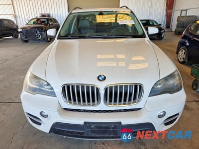 Piąte zdjęcie samochodu w środku: 2011 BMW X5 XDRIVE35D VIN:5UXZW0C52BL656942 - miniatura
