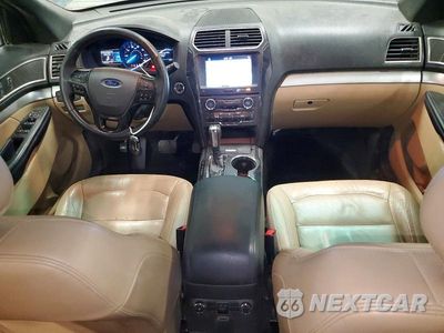 Zdjęcie 8 z 14 samochodu: 2017 FORD EXPLORER XLT VIN:1FM5K7D85HGB87856 - miniatura