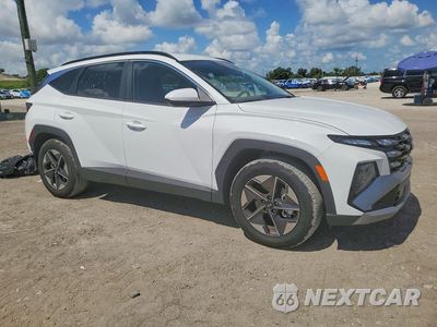 Czwarte zdjęcie samochodu z boku: 2026 HYUNDAI TUCSON SEL VIN:5NMJB3DE9TH680250 - miniatura
