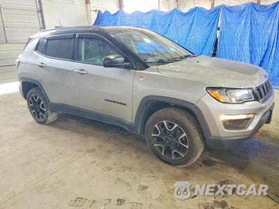 Czwarte zdjęcie samochodu z boku: 2019 JEEP COMPASS TRAILHAWK VIN:3C4NJDDB1KT671740 - miniatura
