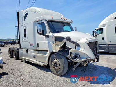 Czwarte zdjęcie samochodu z boku: 2019 FREIGHTLINER CASCADIA - SEMI TRUCK VIN:3AKJHHDR0KSKD2788 - miniatura