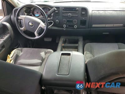Zdjęcie 8 z 12 samochodu: 2013 CHEVROLET SILVERADO K1500 LT VIN:1GCRKSE71DZ388182 - miniatura