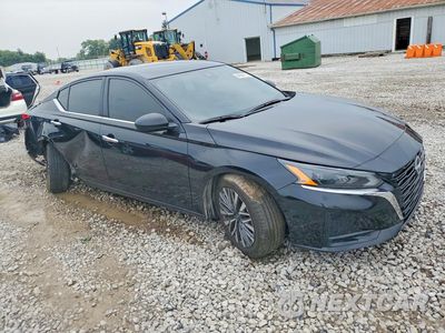 Czwarte zdjęcie samochodu z boku: 2025 NISSAN ALTIMA SV VIN:1N4BL4DV0SN369529 - miniatura