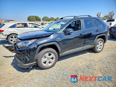 2021 TOYOTA RAV4 XLE 4T3RWRFV2MU034939 - główne zdjęcie licytacji z USA - miniatura