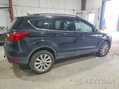 Trzecie zdjęcie samochodu z tyłu: 2019 FORD ESCAPE SEL VIN:1FMCU9HD2KUB90355 - miniatura