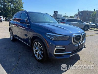 Czwarte zdjęcie samochodu z boku: 2019 BMW X5 XDRIVE40I VIN:5UXCR6C53KLL22080 - miniatura