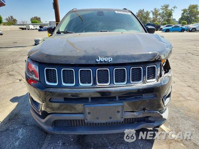 Piąte zdjęcie samochodu w środku: 2019 JEEP COMPASS LATITUDE VIN:3C4NJCBB7KT658293 - miniatura