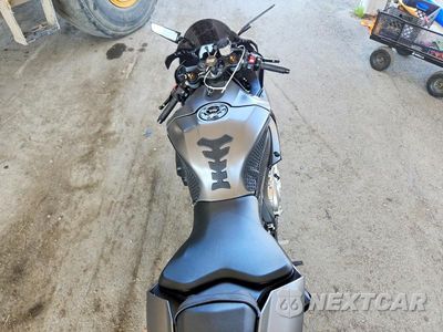 Zdjęcie 6 z 9 samochodu: 2016 YAMAHA YZFR1S VIN:JYARN42E3GA000597 - miniatura