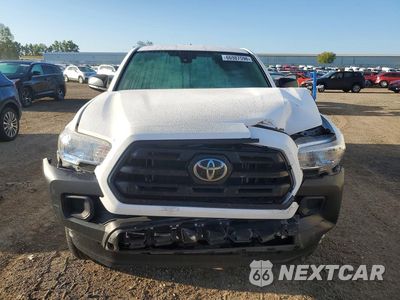 Piąte zdjęcie samochodu w środku: 2018 TOYOTA TACOMA SR VIN:5TFSX5ENXJX060110 - miniatura