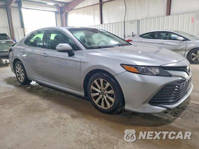 Czwarte zdjęcie samochodu z boku: 2018 TOYOTA CAMRY LE VIN:4T1B11HK0JU089088 - miniatura