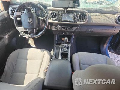 Zdjęcie 8 z 12 samochodu: 2019 TOYOTA TACOMA SR5 V6 VIN:3TMCZ5AN5KM220499 - miniatura