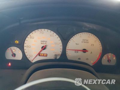 Zdjęcie 9 z 12 samochodu: 2004 SATURN L300 LEVEL 3 VIN:1G8JL54R34Y505906 - miniatura