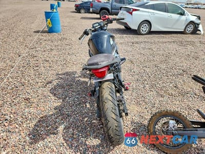 Czwarte zdjęcie samochodu z boku: 2009 YAMAHA FZ6 R VIN:JYARJ18Y89A000402 - miniatura