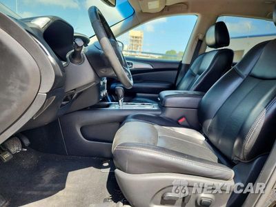 Zdjęcie 7 z 13 samochodu: 2019 NISSAN PATHFINDER SL VIN:5N1DR2MN7KC604554 - miniatura