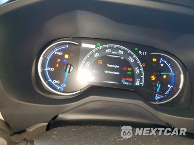 Zdjęcie 9 z 13 samochodu: 2024 TOYOTA RAV4 HYBRID XLE VIN:JTMRWRFV9RJ061660 - miniatura