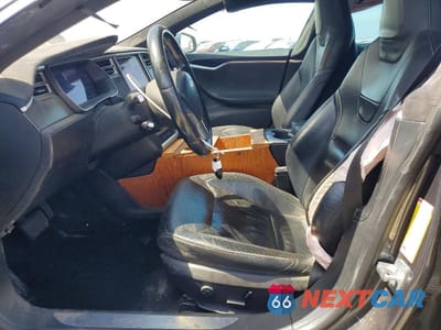 Zdjęcie 7 z 13 samochodu: 2015 TESLA MODEL S VIN:5YJSA1E22FF116364 - miniatura