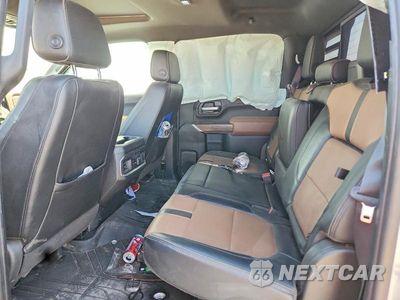 Zdjęcie 10 z 13 samochodu: 2020 CHEVROLET SILVERADO K3500 HIGH COUNTRY VIN:1GC4YVEY0LF289131 - miniatura