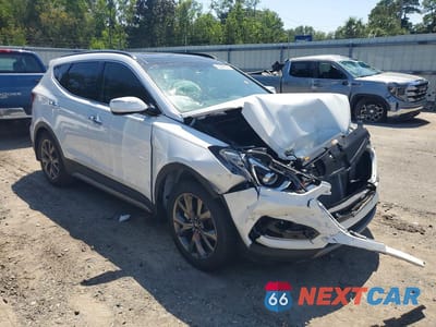 Czwarte zdjęcie samochodu z boku: 2017 HYUNDAI SANTA FE SPORT 2.0T ULTIMATE VIN:5XYZW4LA5HG491964 - miniatura