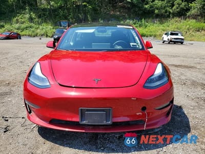 Piąte zdjęcie samochodu w środku: 2023 TESLA MODEL 3 VIN:5YJ3E1EAXPF483935 - miniatura