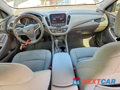Zdjęcie 8 z 12 samochodu: 2019 CHEVROLET MALIBU LS VIN:1G1ZB5ST2KF142719 - miniatura
