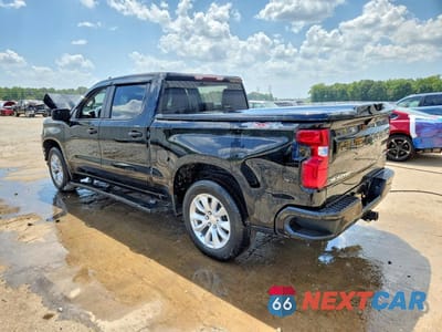 Drugie zdjęcie samochodu z przodu: 2020 CHEVROLET SILVERADO K1500 CUSTOM VIN:1GCPYBEH6LZ299947 - miniatura