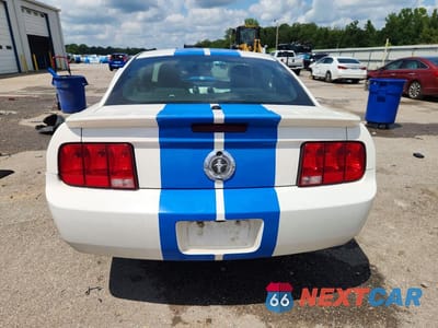 Zdjęcie 6 z 12 samochodu: 2007 FORD MUSTANG VIN:1ZVFT80N275322340 - miniatura