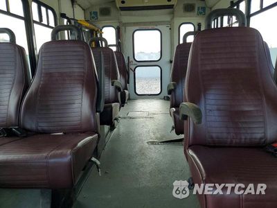 Zdjęcie 10 z 13 samochodu: 2013 FORD E350 SHUTTLE BUS VIN:1FDEE3FS1DDA20740 - miniatura