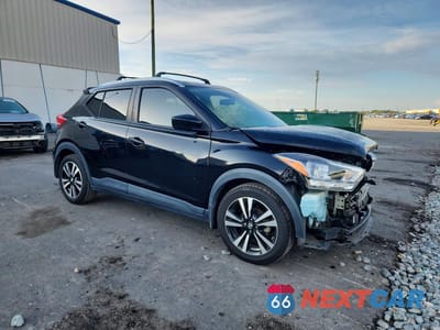 Czwarte zdjęcie samochodu z boku: 2018 NISSAN KICKS SV VIN:3N1CP5CU8JL522290 - miniatura