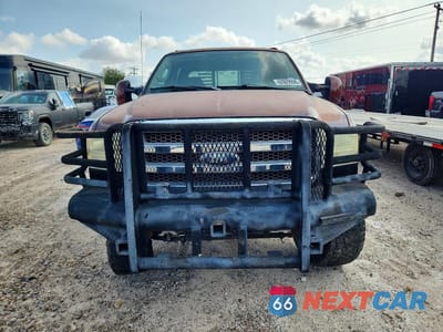 Piąte zdjęcie samochodu w środku: 2006 FORD F350 SRW SUPER DUTY VIN:1FTWW31P26EA31946 - miniatura