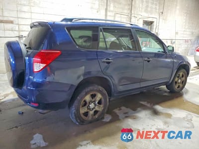 Trzecie zdjęcie samochodu z tyłu: 2006 TOYOTA RAV4 BASE VIN:JTMBD33V365031468 - miniatura