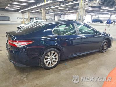 Trzecie zdjęcie samochodu z tyłu: 2018 TOYOTA CAMRY LE VIN:4T1B11HK5JU531265 - miniatura