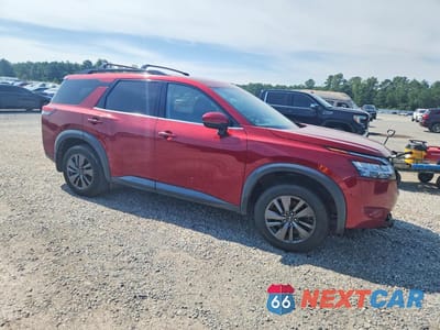 Czwarte zdjęcie samochodu z boku: 2022 NISSAN PATHFINDER SV VIN:5N1DR3BA0NC210243 - miniatura