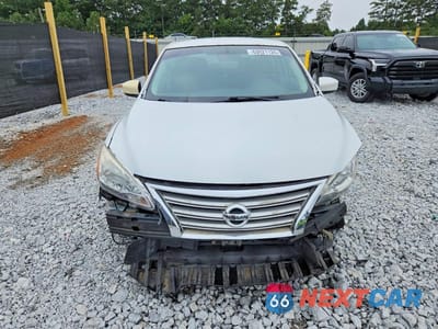 Piąte zdjęcie samochodu w środku: 2015 NISSAN SENTRA SV VIN:3N1AB7AP8FY245858 - miniatura
