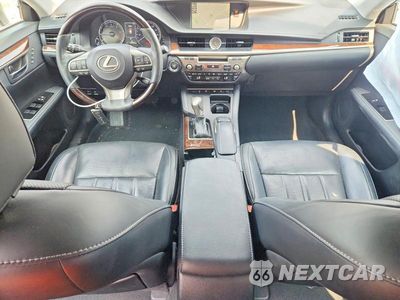 Zdjęcie 8 z 12 samochodu: 2018 LEXUS ES 350 VIN:58ABK1GG7JU094968 - miniatura