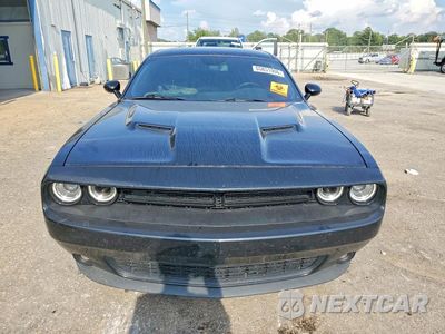 Piąte zdjęcie samochodu w środku: 2019 DODGE CHALLENGER SXT VIN:2C3CDZAG3KH551298 - miniatura
